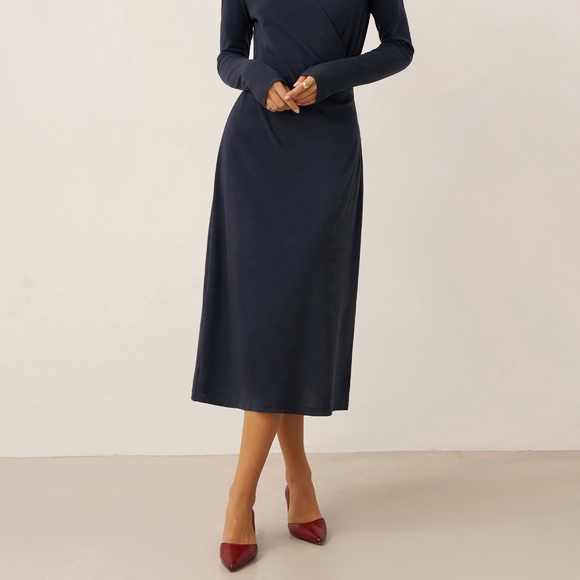 Linen Crossover V-Neck Wrap Stretch Midi Dress MARNIE - Picture 10 of 12